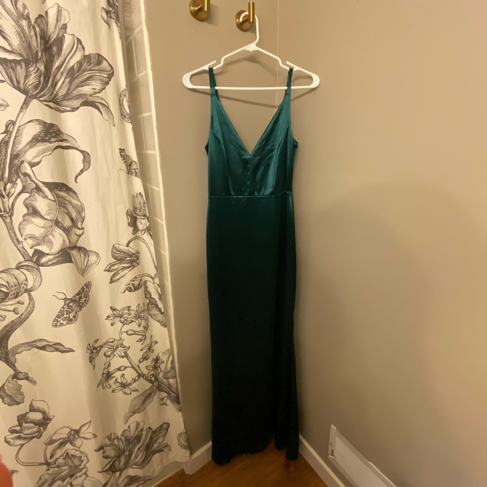 LULUS size small emerald velvet dress